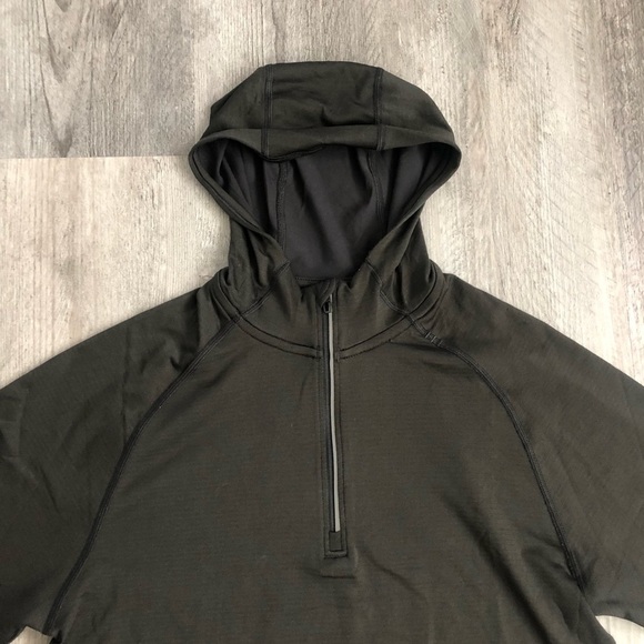Lululemon Metal Vent Tech Hoodie
Black First Release small - Picture 11 of 12